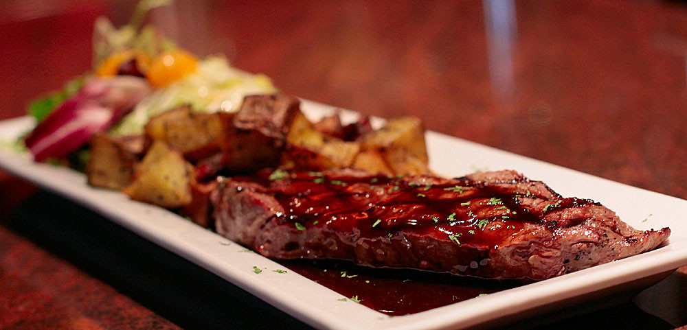 Идеи для праздничного стола на 23 февраля: что угостить защитников?