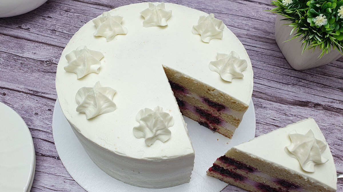 Лимонно-смородиновый торт: вкус без глютена и сахара