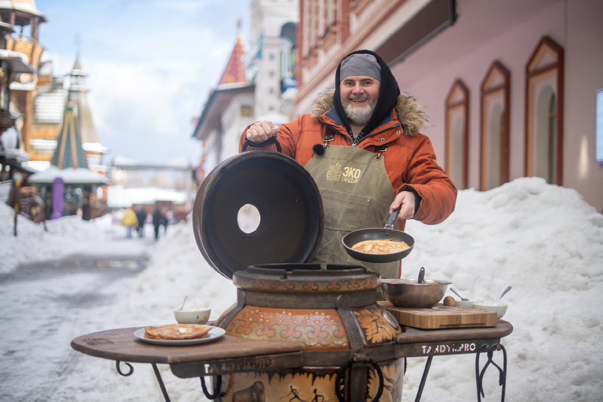 Наслаждайтесь Масленицей: идеальные тонкие блины на молоке
