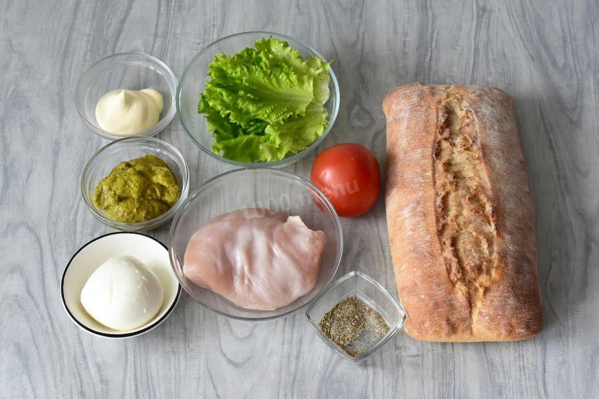 Вдохновение из Италии: панини с курицей на чиабатте