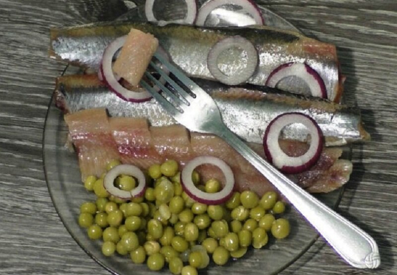 Секрет кремлевской сельди: как приготовить деликатес Сталина дома