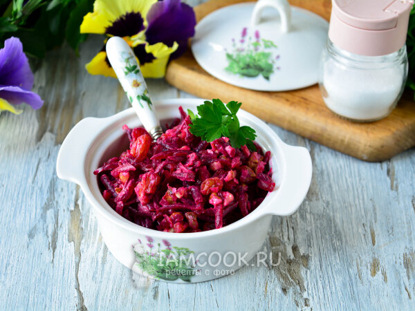 Свекольный салат: быстрая и вкусная находка для любого стола