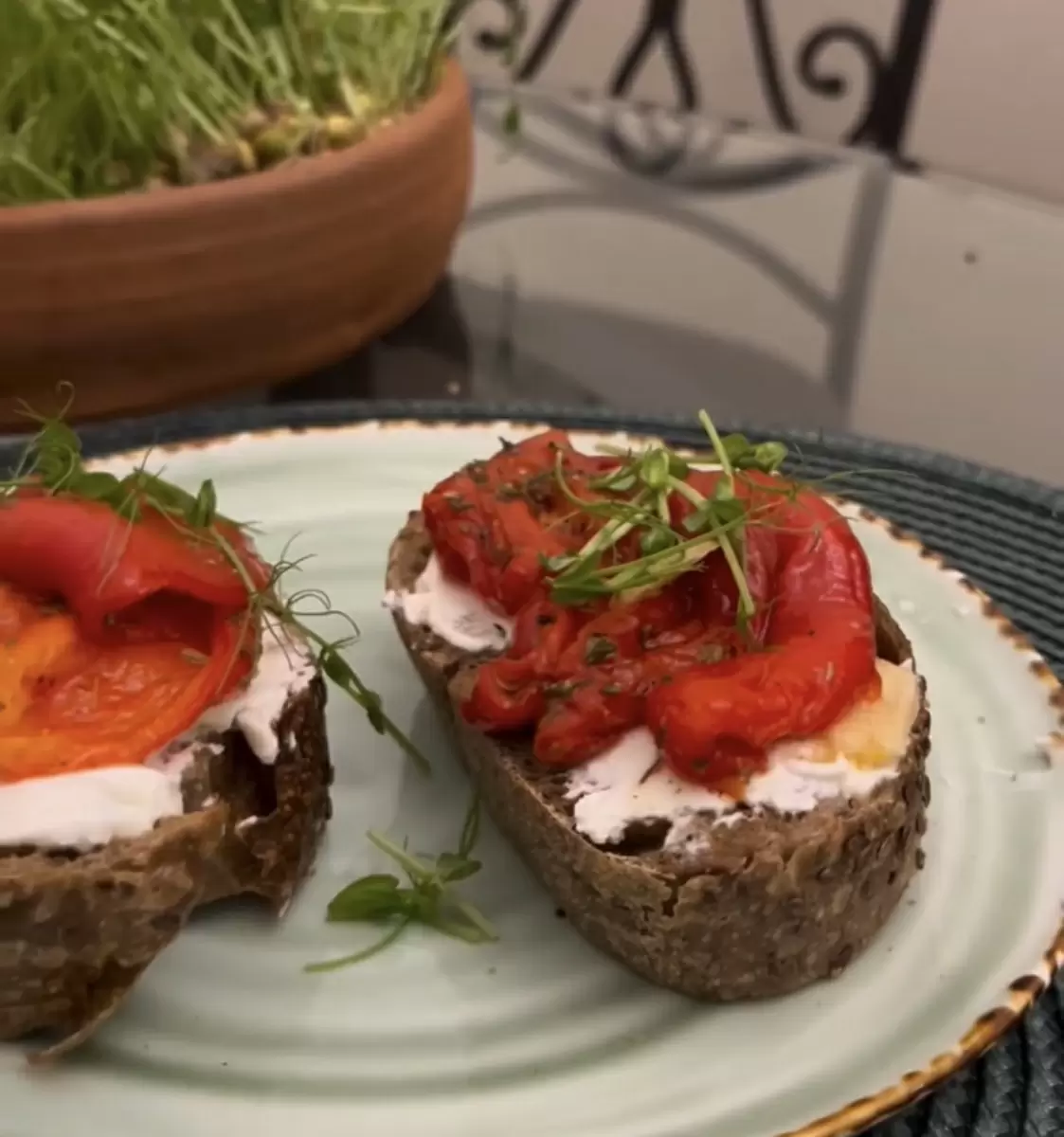 Летний вкус Италии: как сохранить запеченный перец до зимы