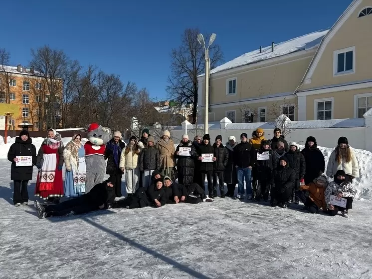 Масленичные гуляния: Ливны празднуют провод зимы и встречу весны