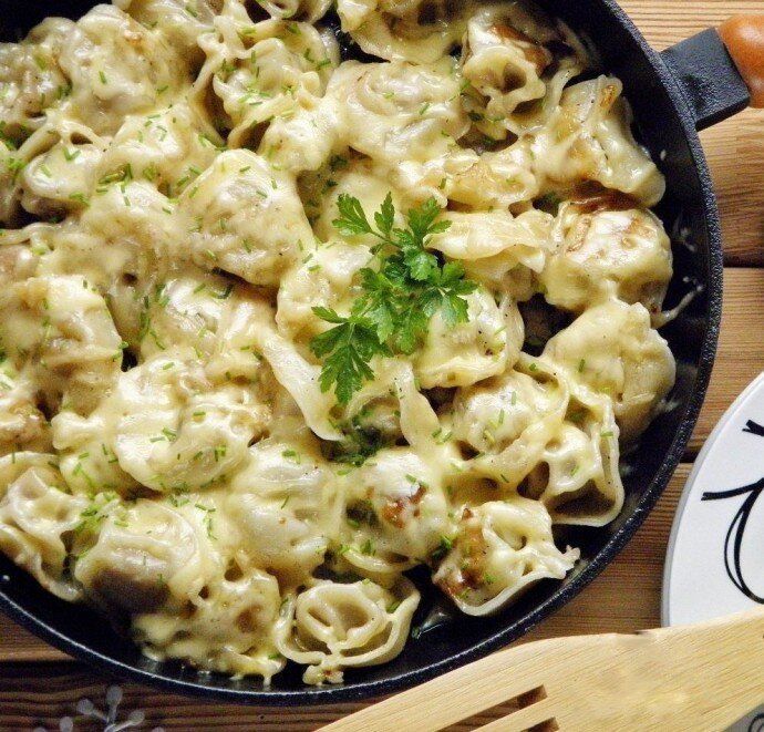 Как приготовить пельмени под сыром: быстро и вкусно