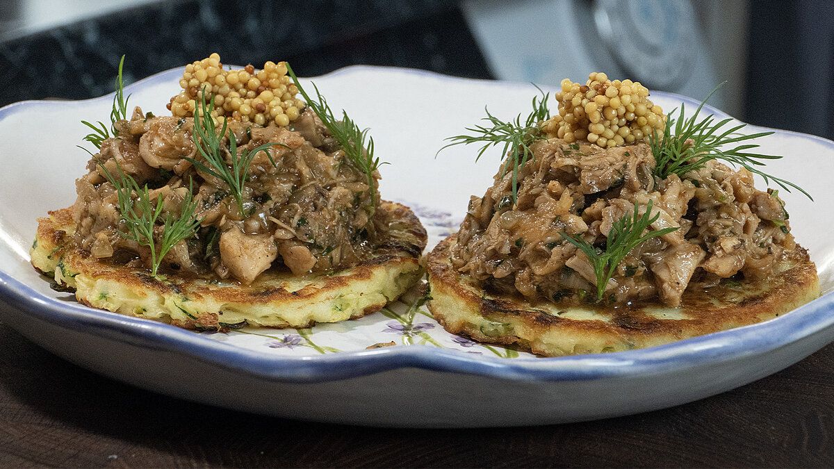 Драники с рваной курицей: незабываемое сочетание