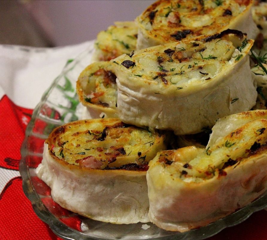 Лаваш-рулет с курицей: простой и вкусный ужин для всей семьи