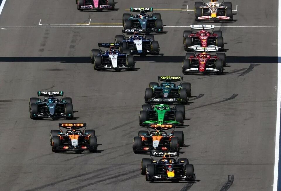 Конфликт на трассе: McLaren указывает на ошибки Хюлькенберга