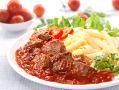 Гуляш из свинины в томатном соусе с пастой: секреты идеального вкуса