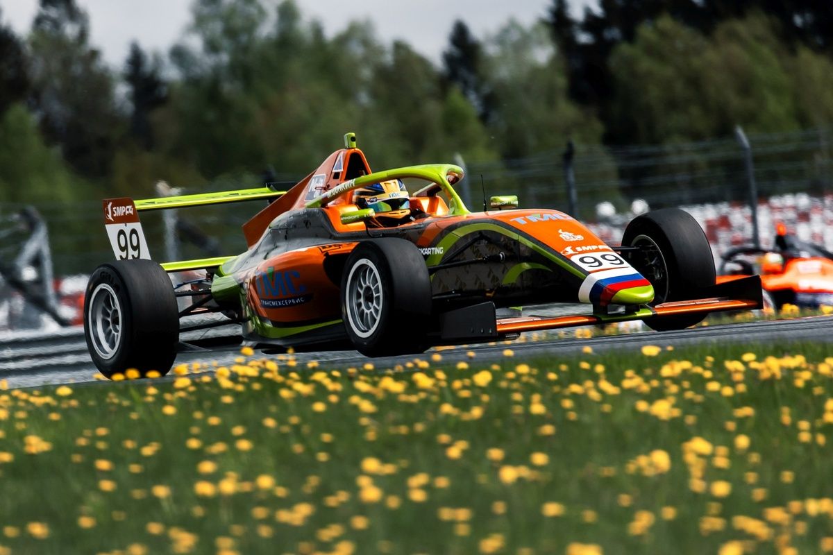 Новый сезон SMP Formula 4: Гонка за эмоциями и впечатлениями начинается